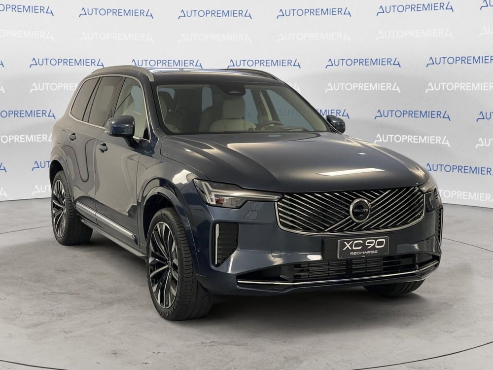 Volvo XC90 nuova a Como (3)