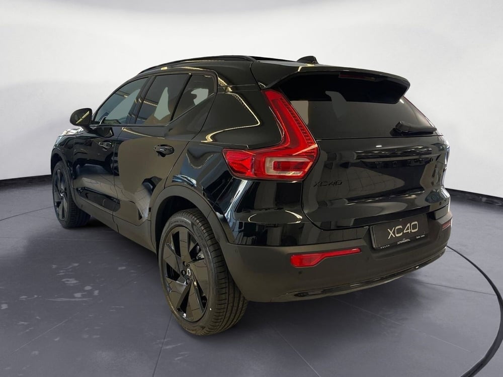 Volvo XC40 nuova a Como (6)