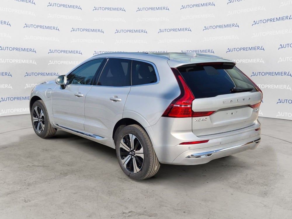 Volvo XC60 nuova a Como (6)