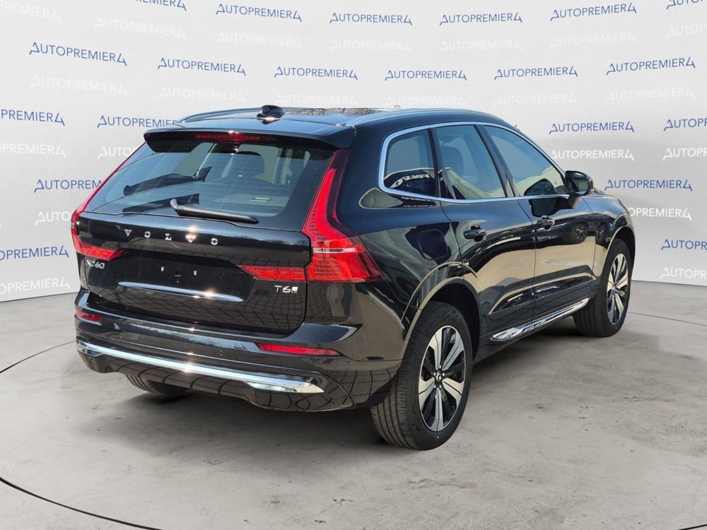 Volvo XC60 nuova a Como (4)