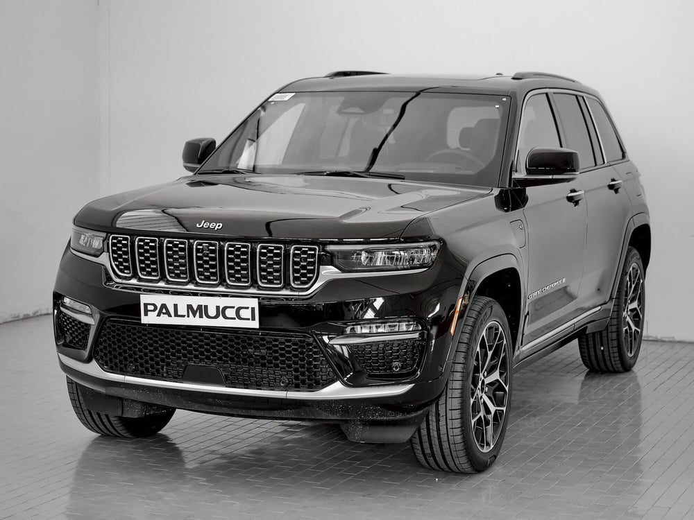 Jeep Grand Cherokee nuova a Prato (2)