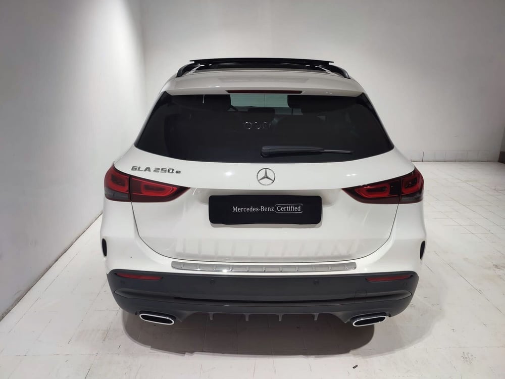 Mercedes-Benz GLA SUV usata a Napoli (4)