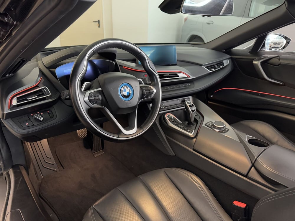 BMW i8 Cabrio usata a Messina (8)