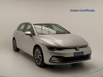 Volkswagen Golf 1.5 eTSI 130 CV EVO ACT DSG Style nuova a Pratola Serra