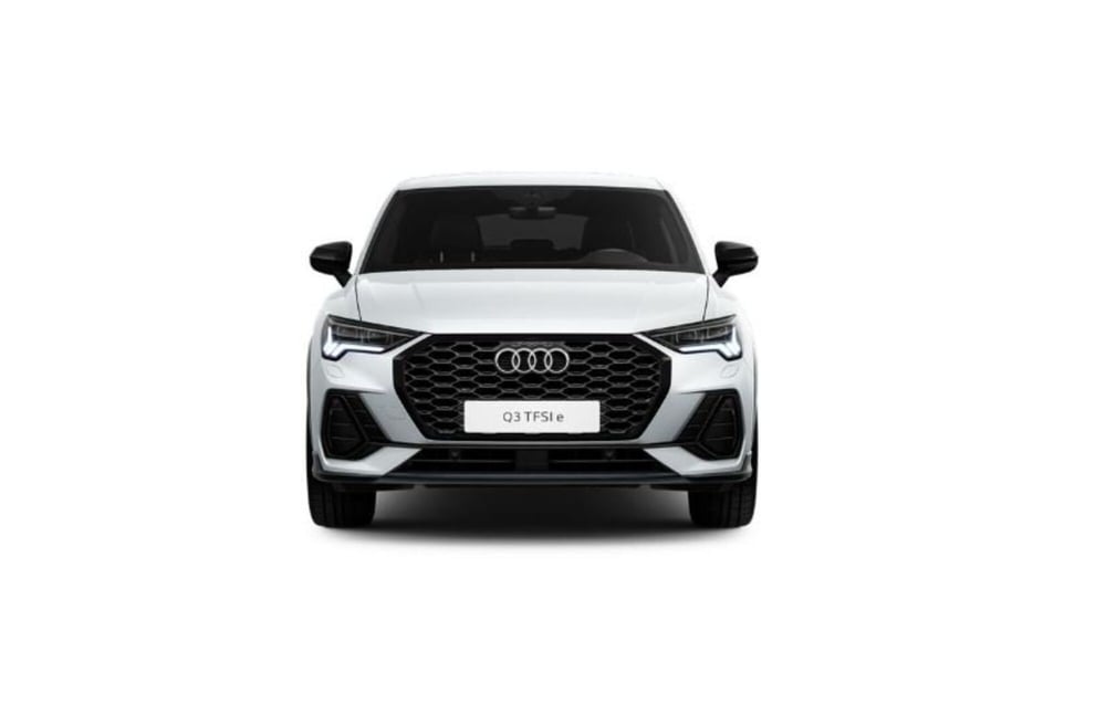 Audi Q3 Sportback nuova a Avellino (2)