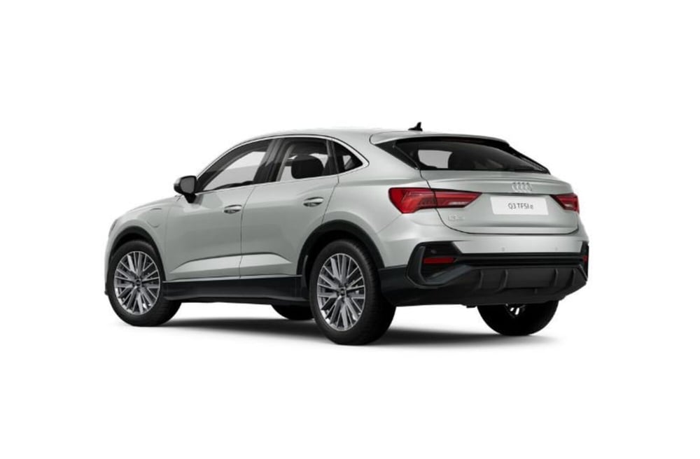 Audi Q3 Sportback nuova a Avellino (4)