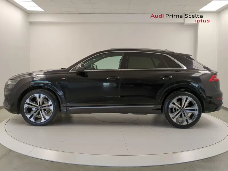 Audi Q8 usata a Avellino (4)