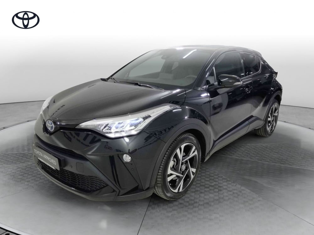 Toyota Toyota C-HR nuova a Salerno