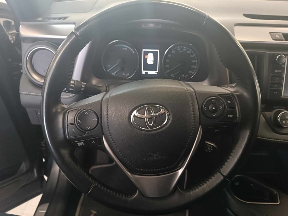 Toyota Rav4 usata a Salerno (10)