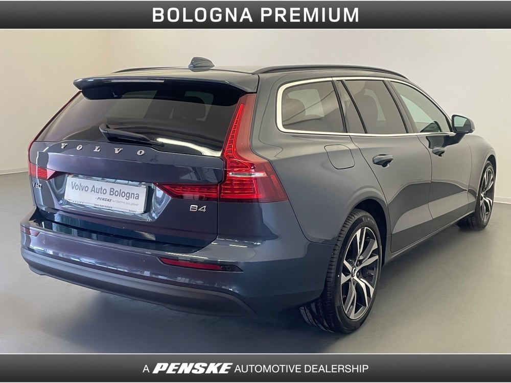 Volvo V60 nuova a Bologna (2)