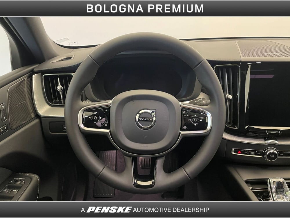 Volvo XC60 nuova a Bologna (20)