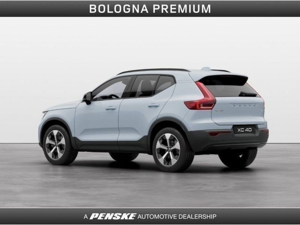 Volvo XC40 nuova a Bologna (3)