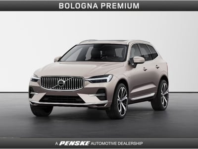 Volvo XC60 B5 AWD automatico Ultimate Dark  nuova a Casalecchio di Reno