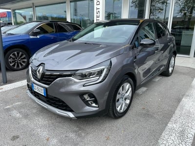 Renault Captur Plug-in Hybrid E-Tech 160 CV Intens  del 2021 usata a Montebelluna