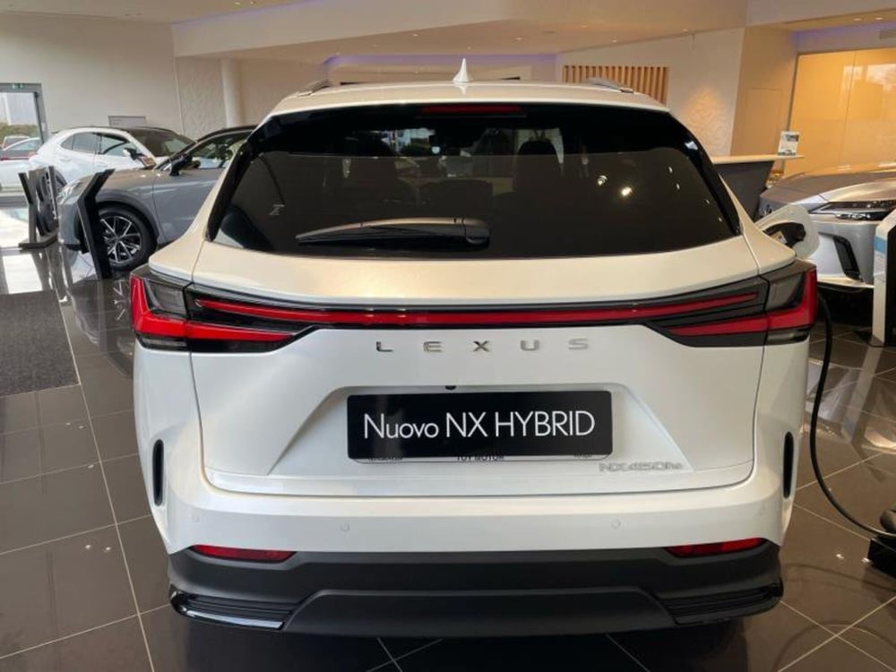 Lexus NX nuova a Perugia (4)