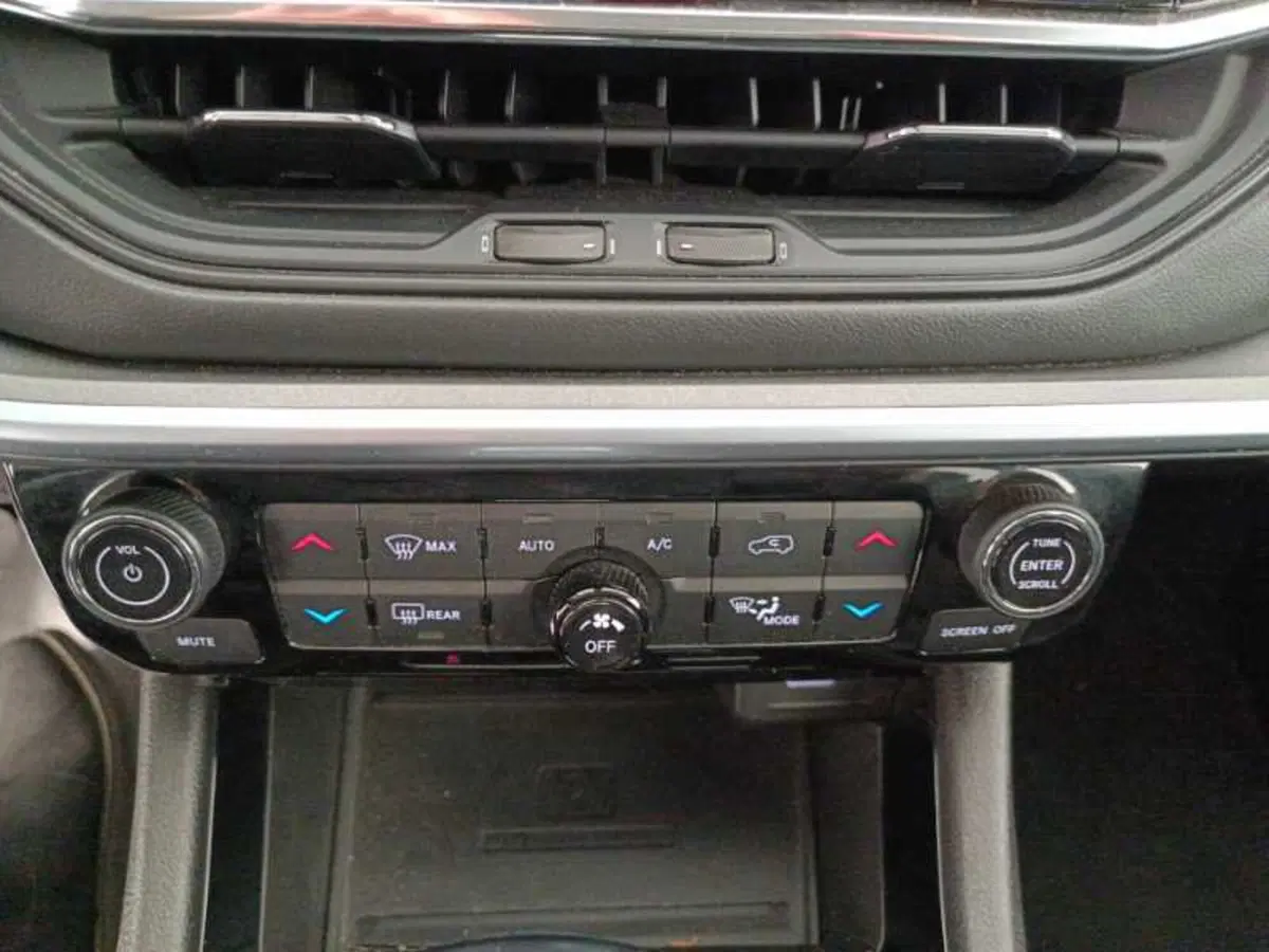 Jeep Compass usata a Treviso (17)