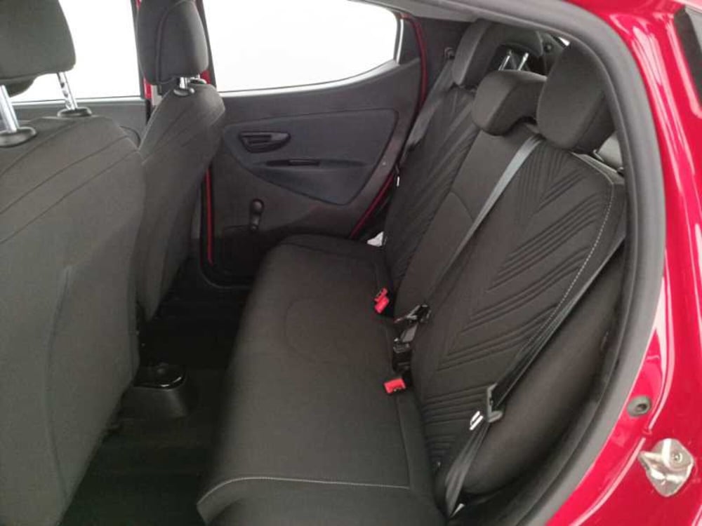 Lancia Ypsilon usata a Treviso (12)