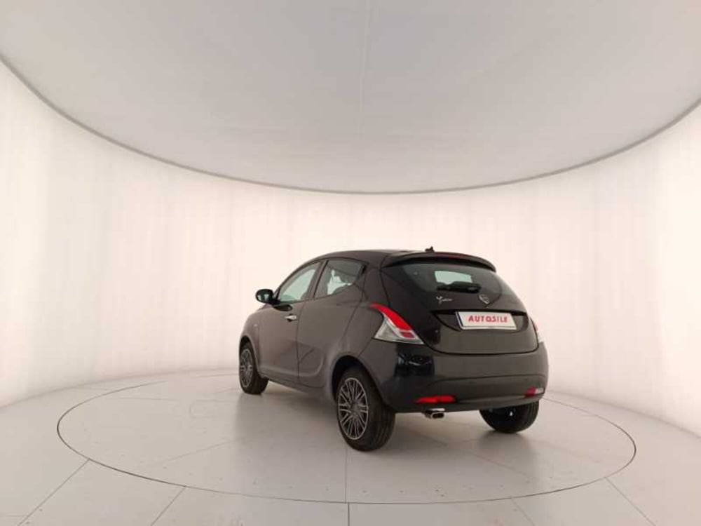 Lancia Ypsilon usata a Treviso (4)