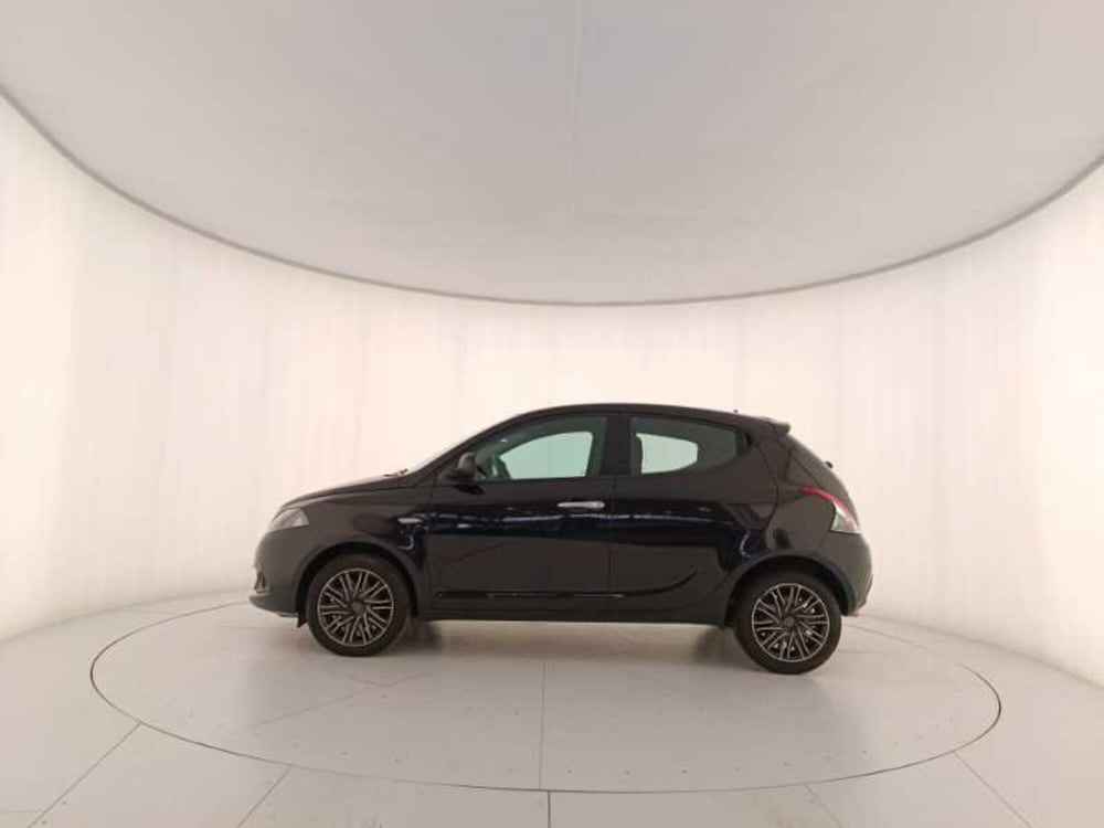 Lancia Ypsilon usata a Treviso (8)