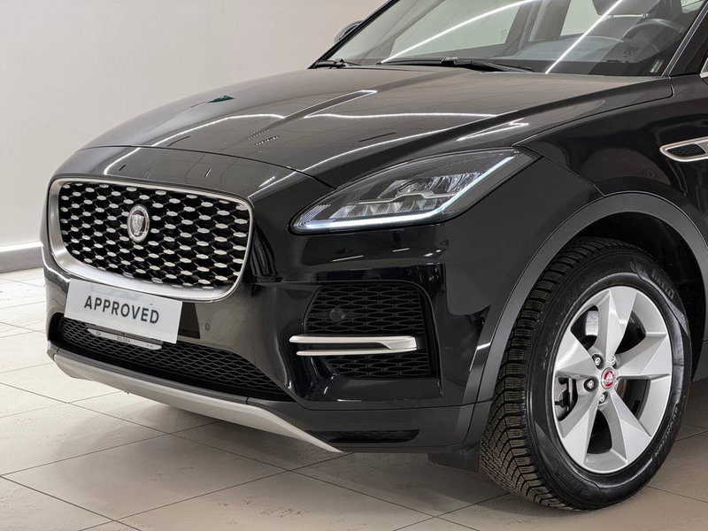 Jaguar E-Pace usata a Savona (11)