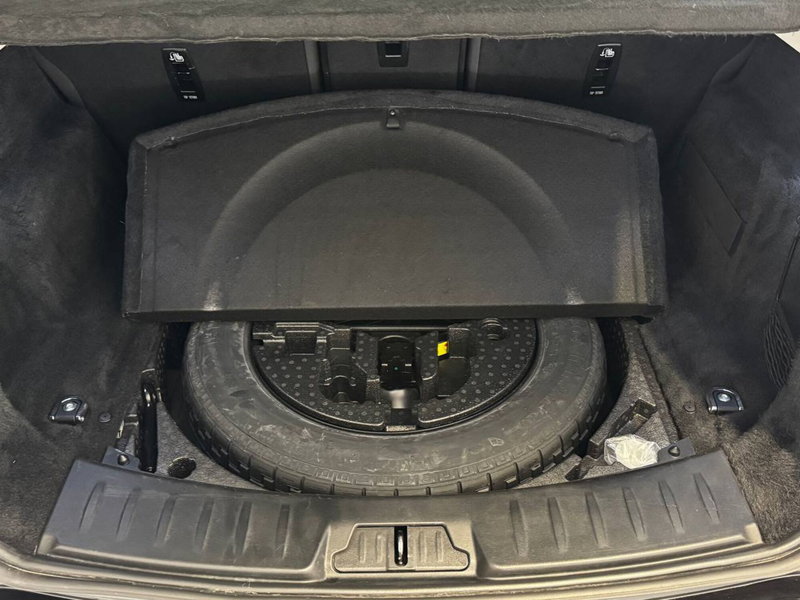 Jaguar E-Pace usata a Savona (18)