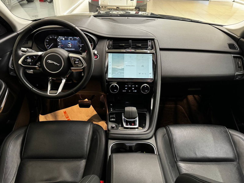 Jaguar E-Pace usata a Savona (4)
