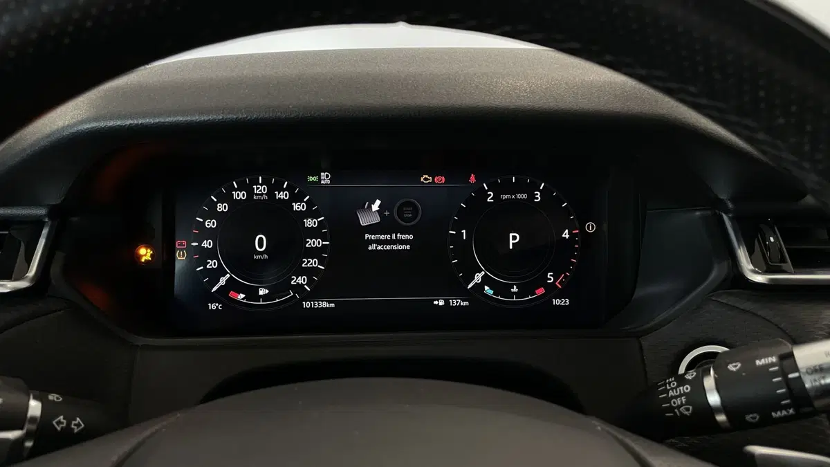 Land Rover Range Rover Velar usata a Firenze (11)