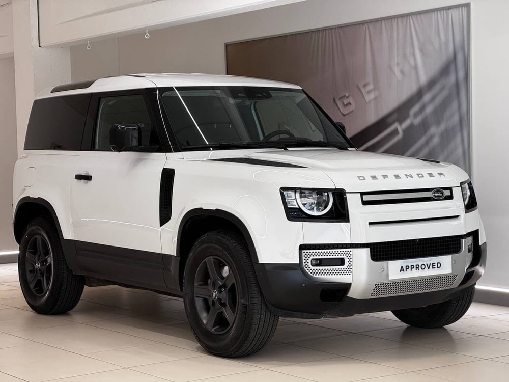 Land Rover Defender usata a Savona