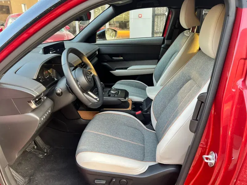Mazda MX-30 usata a Verbano Cusio Ossola (7)