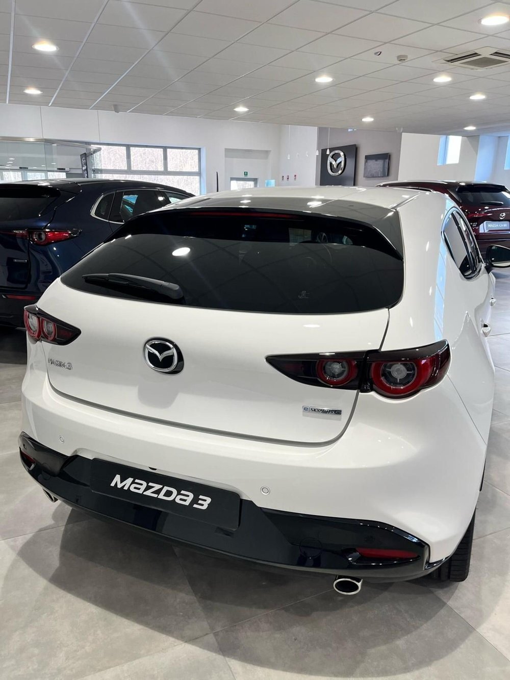 Mazda Mazda3 Hatchback nuova a Verbano Cusio Ossola (4)