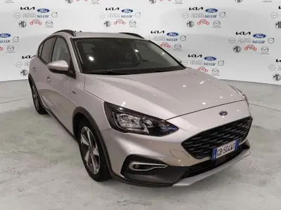 Ford Focus 1.0 EcoBoost Hybrid 125 CV Powershift 5p. Active Style del 2020 usata a Caresanablot