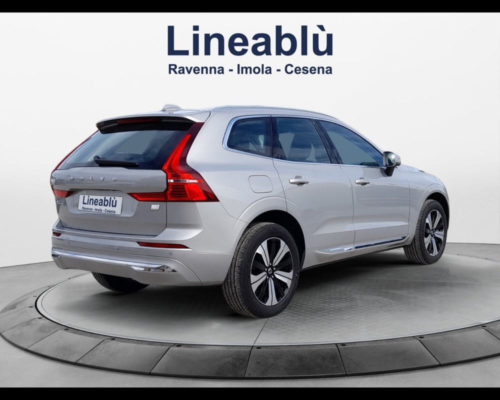 Volvo XC60 nuova a Ravenna (5)