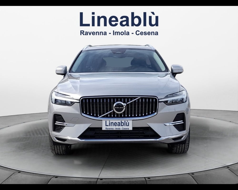 Volvo XC60 nuova a Ravenna (8)