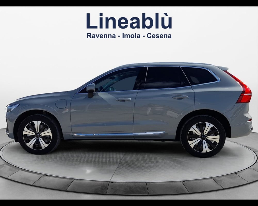 Volvo XC60 nuova a Ravenna (2)