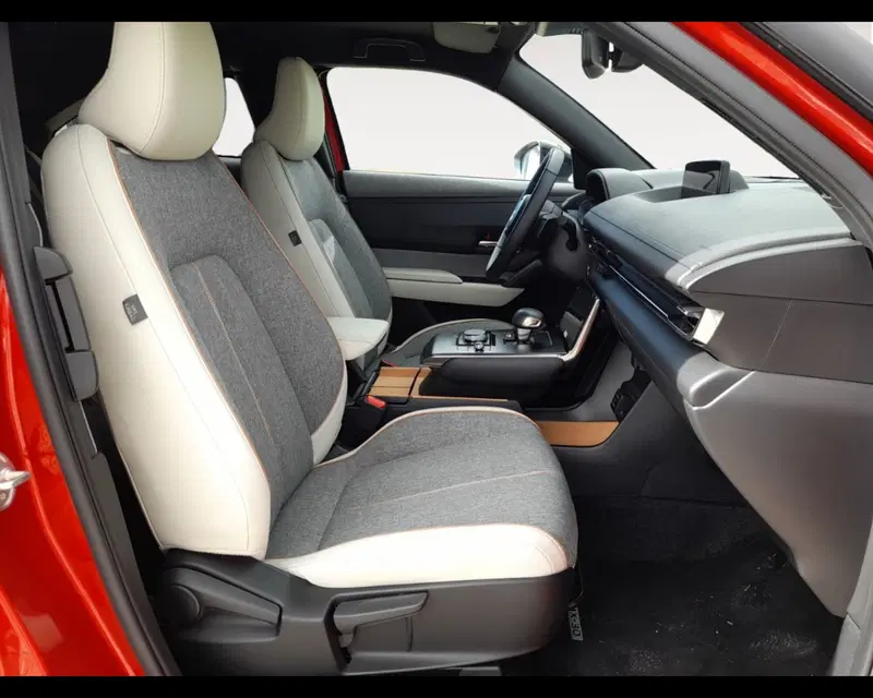 Mazda MX-30 usata a Ravenna (15)