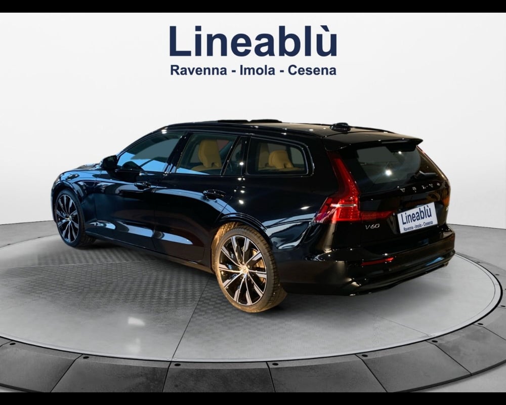 Volvo V60 nuova a Ravenna (2)