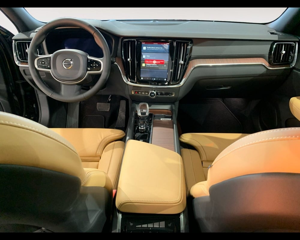 Volvo V60 nuova a Ravenna (8)