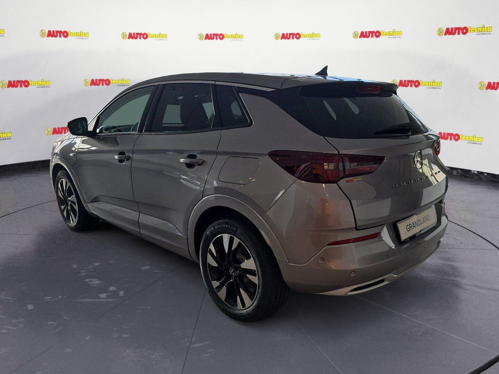 Opel Grandland nuova a Lucca (6)