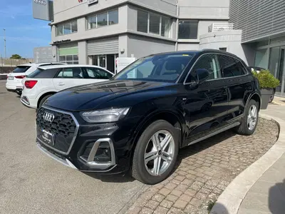 Audi Q5 40 TDI 204 CV quattro S tronic S line plus del 2023 usata a Martina Franca