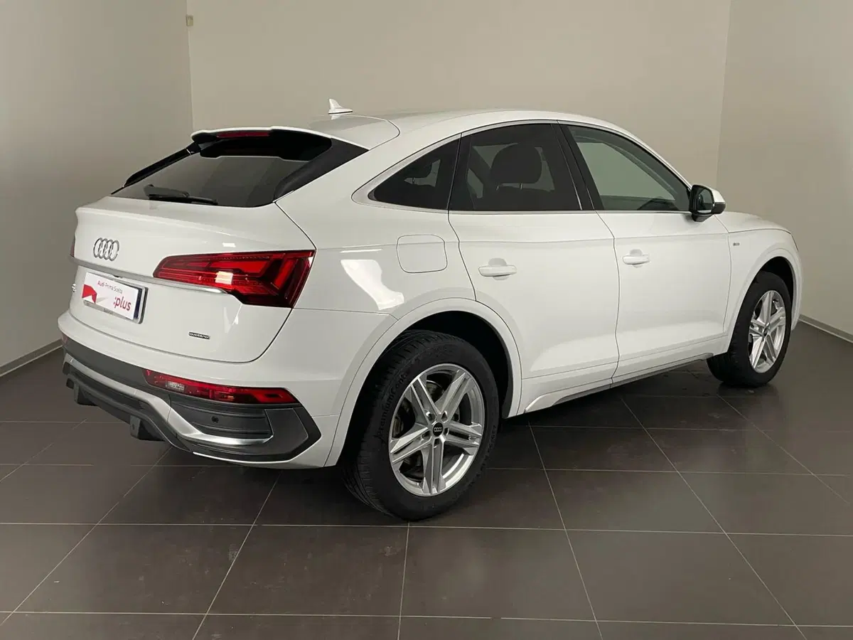 Audi Q5 Sportback usata a Taranto (2)
