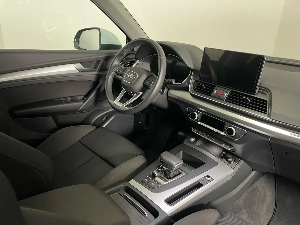 Audi Q5 Sportback usata a Taranto (5)