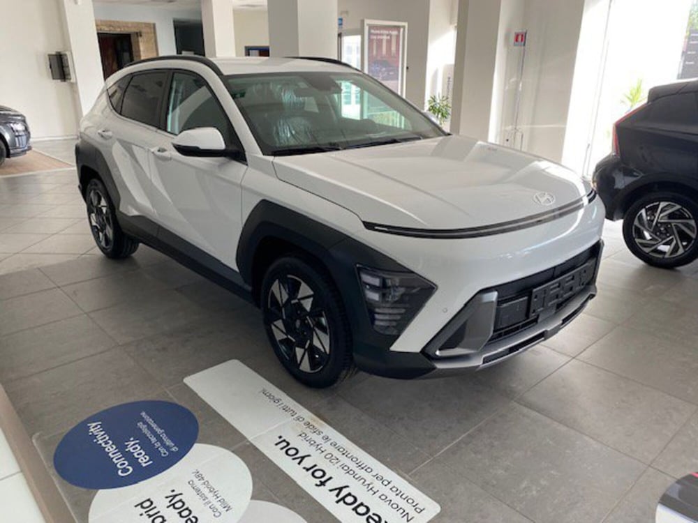 Hyundai Kona nuova a Benevento (2)