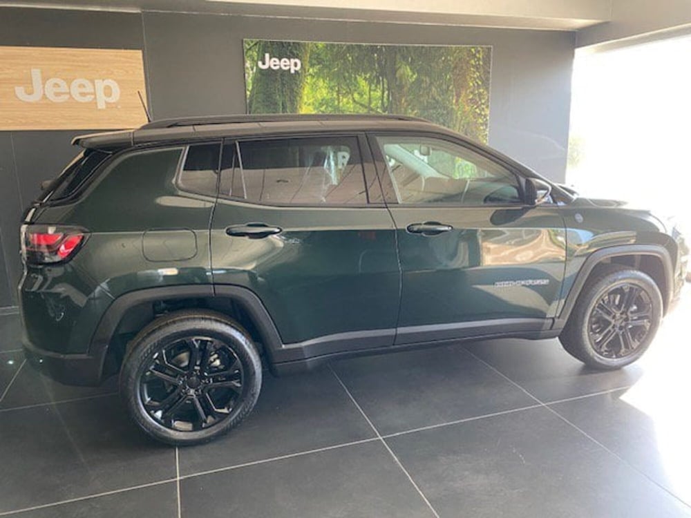 Jeep Compass nuova a Benevento (10)