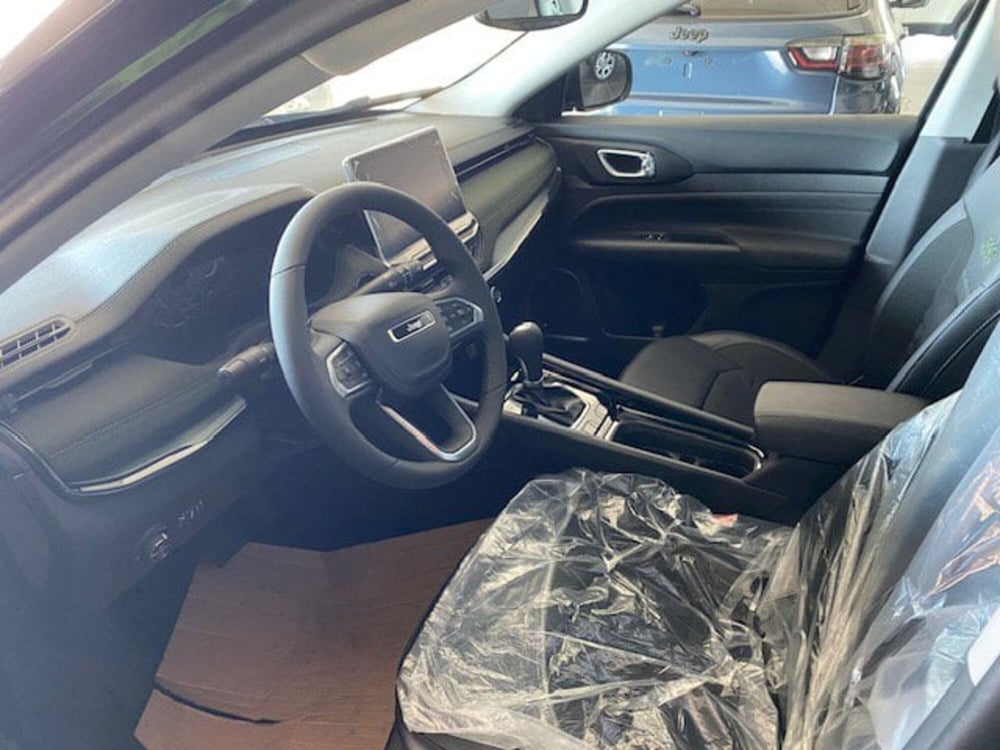 Jeep Compass nuova a Benevento (14)