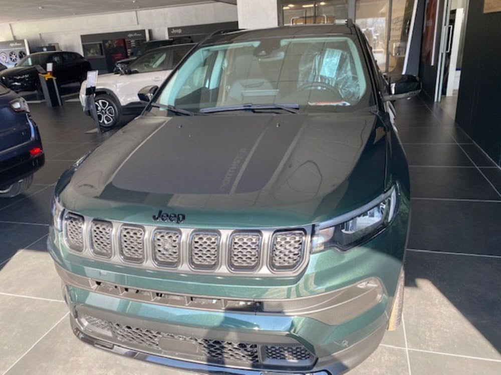 Jeep Compass nuova a Benevento (4)