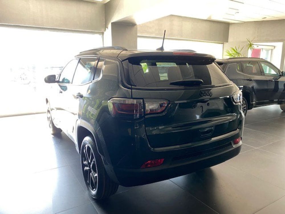 Jeep Compass nuova a Benevento (5)
