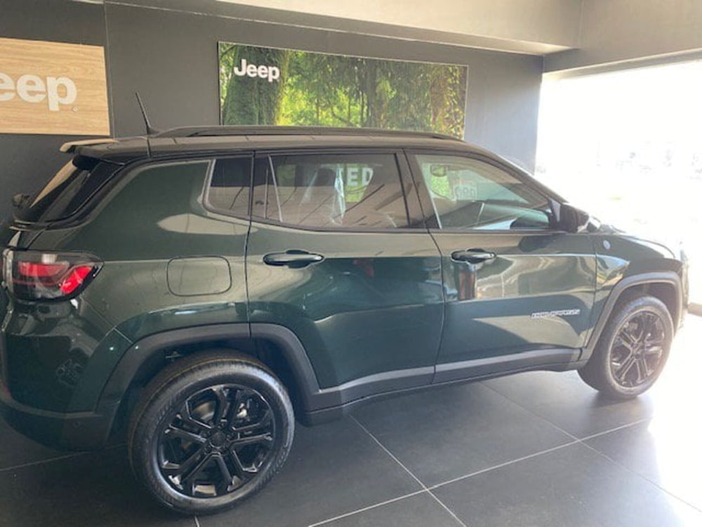 Jeep Compass nuova a Benevento (9)
