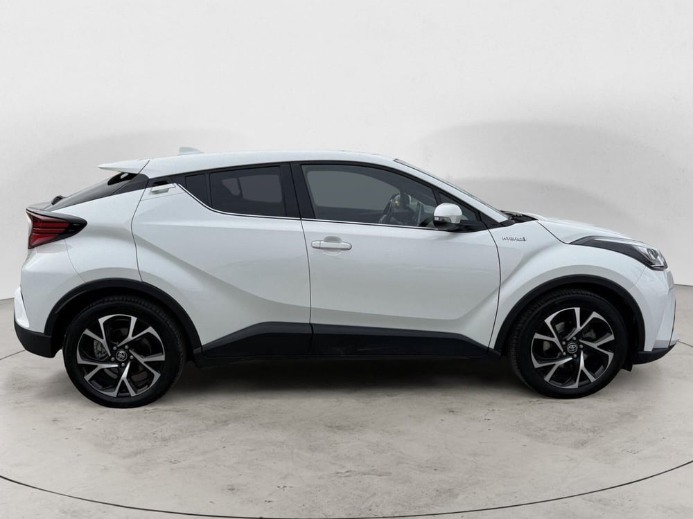 Toyota Toyota C-HR usata a Monza e Brianza (7)