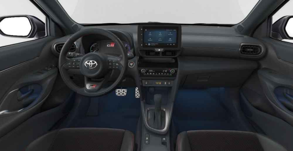 Toyota Yaris Cross nuova a Modena (2)