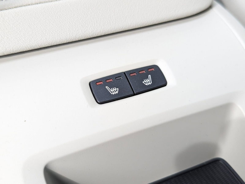 Volvo XC60 usata a Pescara (15)